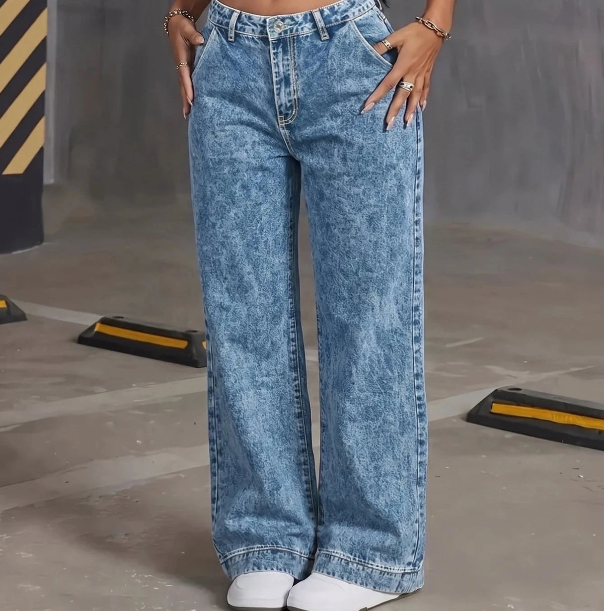 Vida jeans med hög midja i mellanblå