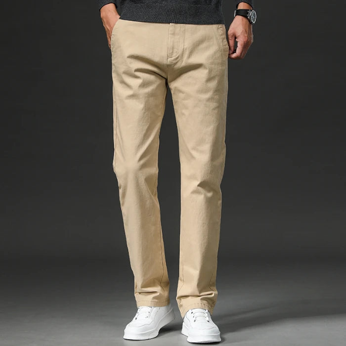 Raka chinos i bomull med stretch i khaki